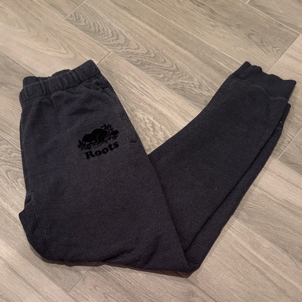 Roots Men’s Dark Gray Sweatpants Size XS